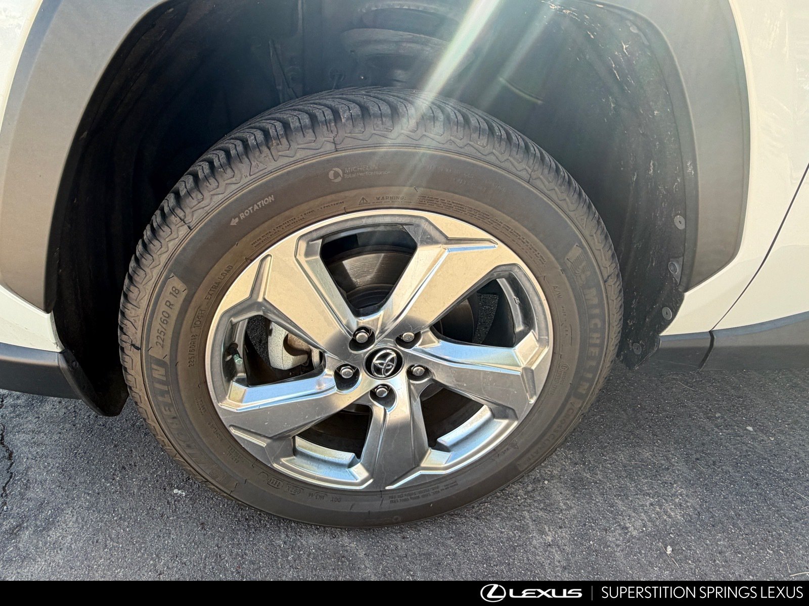 Used 2020 Toyota RAV4 Limited AWD/4WD image 6