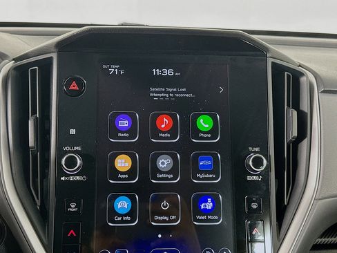 Used 2025 Subaru Crosstrek 2.0i Premium image 19