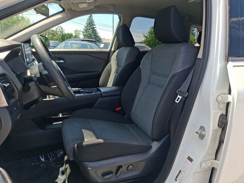 Used 2021 Nissan Rogue SV AWD/4WD image 13