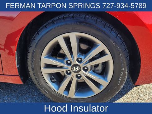 Used 2017 Hyundai Elantra SE image 13