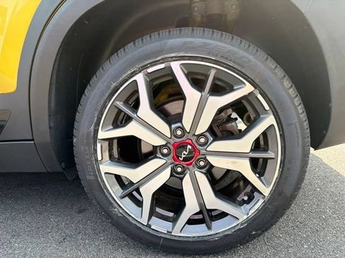 Used 2022 Kia Seltos SX w/ Sunroof Package AWD/4WD image 5
