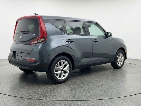Used 2025 Kia Soul LX w/ LX Technology Package image 9