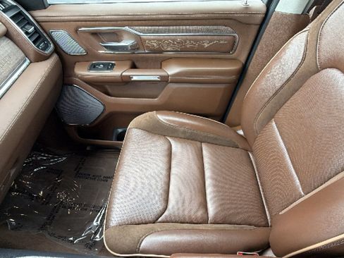 Used 2024 RAM 1500 Limited AWD/4WD image 12