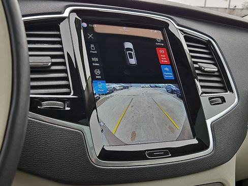 Certified 2023 Volvo XC90 B6 Plus image 19