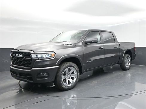 New 2026 RAM 1500 4x4 Crew Cab image 4