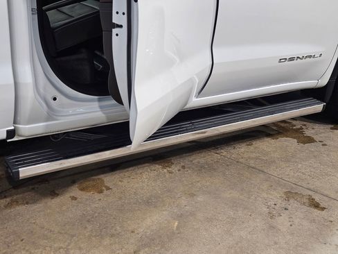 Used 2024 GMC Sierra 1500 Denali w/ Denali Reserve Package image 39