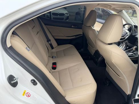 Used 2017 Lexus IS 300 AWD image 17