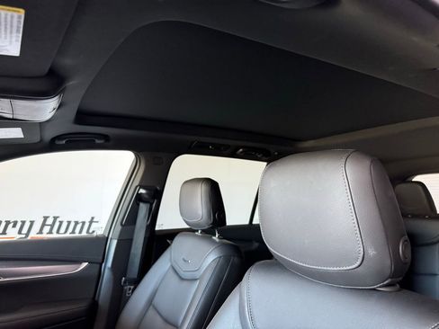 Used 2024 Cadillac XT6 Luxury image 4