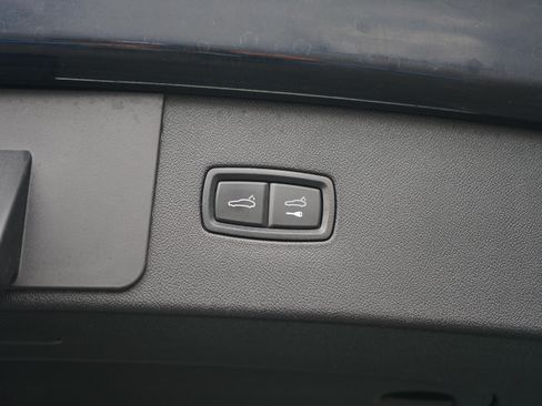 Used 2021 Porsche Cayenne AWD/4WD image 28