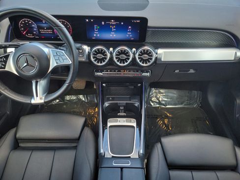 Certified 2024 Mercedes-Benz GLB 250 image 17