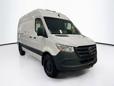 Used 2026 Mercedes-Benz Sprinter 2500 image 1
