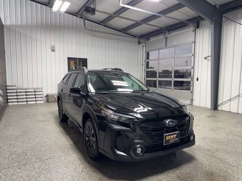 Used 2025 Subaru Outback Onyx Edition AWD/4WD image 28