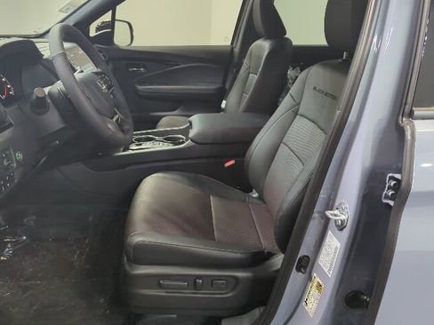 New 2026 Honda Ridgeline Black Edition image 9