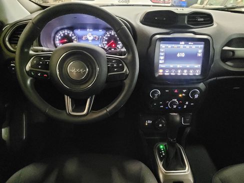 Used 2022 Jeep Renegade Latitude AWD/4WD image 22