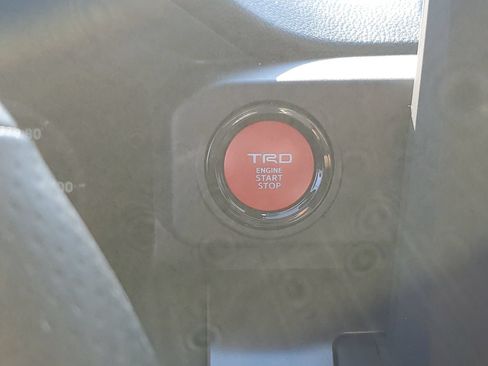 Certified 2025 Toyota Tacoma TRD Sport AWD/4WD image 25