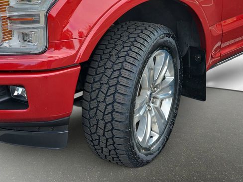 Used 2019 Ford F150 Platinum w/ Equipment Group 701A Luxury AWD/4WD image 19