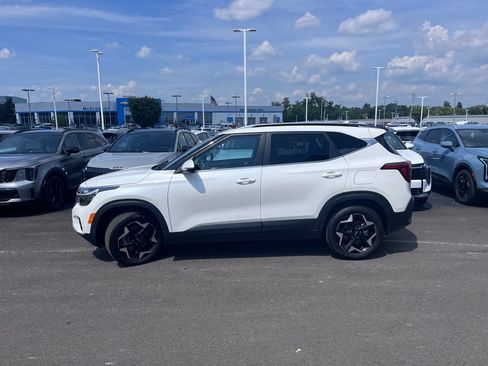 Certified 2024 Kia Seltos EX AWD/4WD image 7