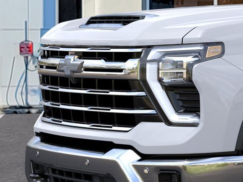 New 2026 Chevrolet Silverado 2500 LTZ w/ LTZ Convenience Package AWD/4WD image 37