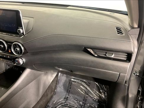 Used 2025 Nissan Sentra SV FWD image 19