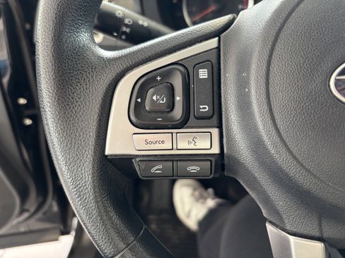 Used 2018 Subaru Forester 2.5i Premium w/ All-Weather Package image 11