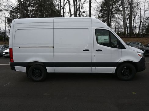 Used 2025 Mercedes-Benz Sprinter 2500 image 23