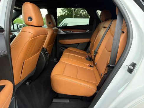 Certified 2023 Cadillac XT5 Premium Luxury AWD/4WD image 12