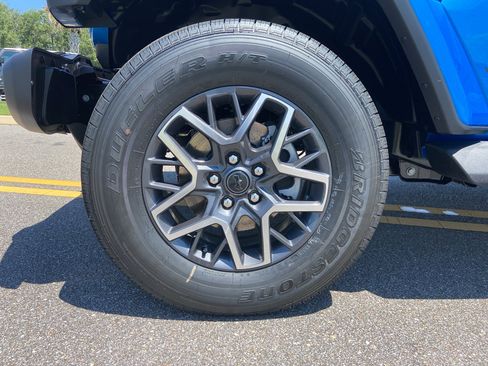 New 2025 Jeep Wrangler Sahara image 16