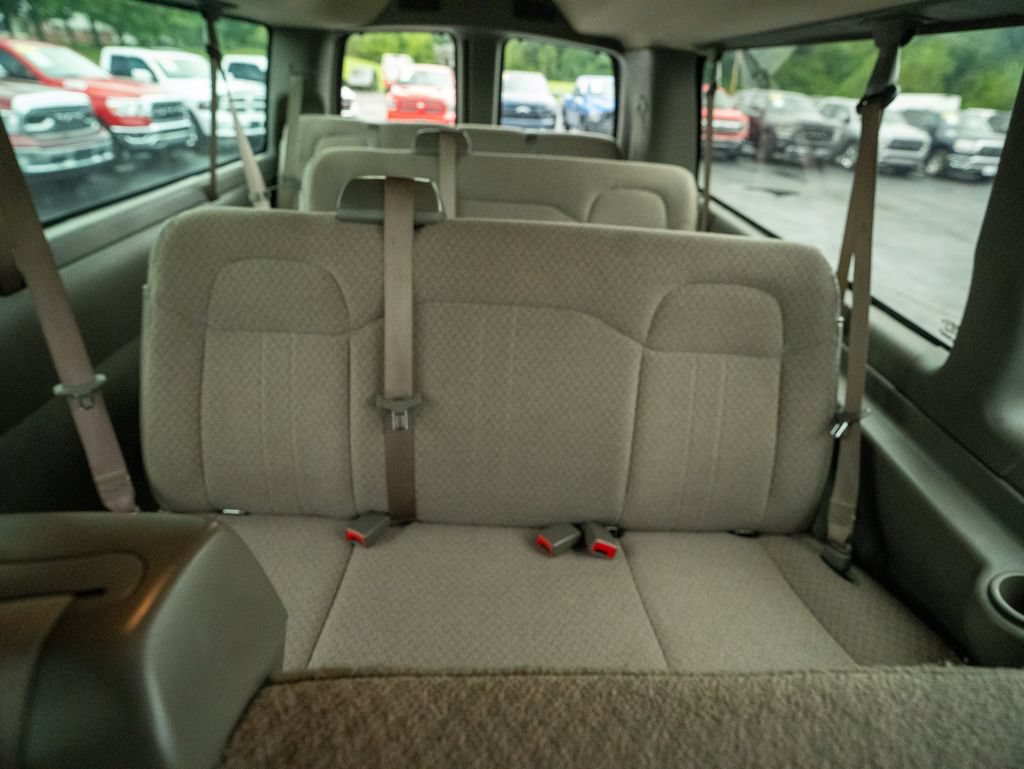 Used 2018 Chevrolet Express 3500 LT w/ LT Preferred Equipment Group RWD image 24