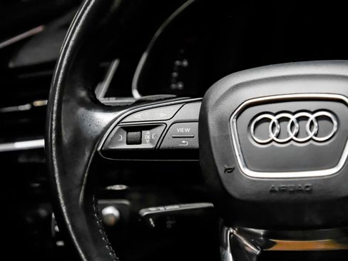 Used 2017 Audi Q7 3.0T Prestige image 17