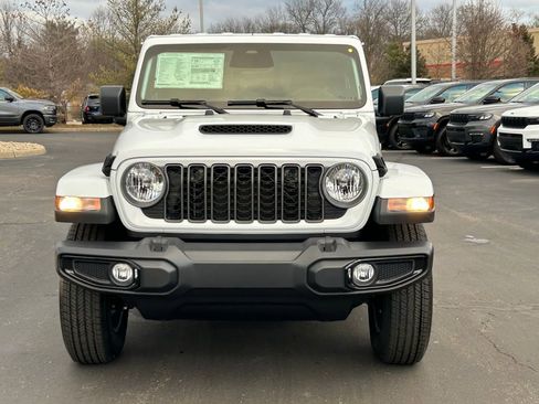New 2026 Jeep Gladiator Sport image 2