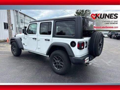 Used 2025 Jeep Wrangler Unlimited Sport AWD/4WD image 9