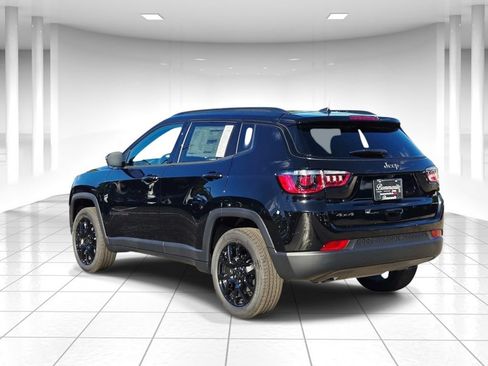 New 2026 Jeep Compass Latitude AWD/4WD image 5