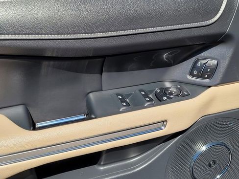 Used 2024 Ford Expedition Max Limited image 16