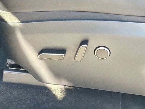 Used 2023 Tesla Model Y Long Range image 24