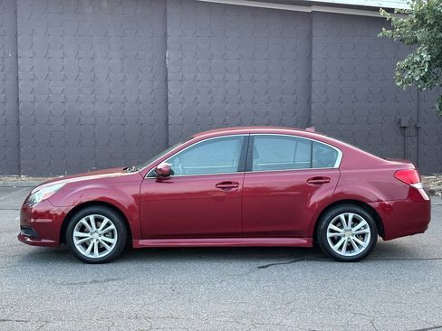 Used 2014 Subaru Legacy 2.5i Premium AWD/4WD image 4