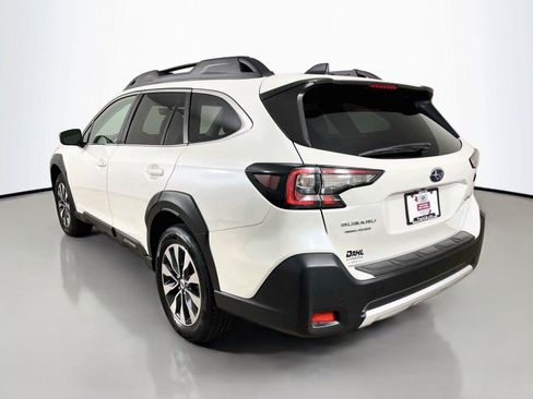 Used 2024 Subaru Outback Limited AWD/4WD image 10