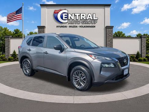 Used 2021 Nissan Rogue S AWD/4WD image 1