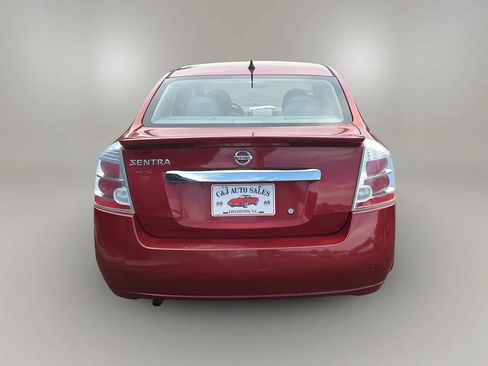Used 2011 Nissan Sentra 2.0 FWD image 2
