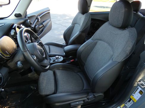 Used 2022 MINI Cooper SE image 49