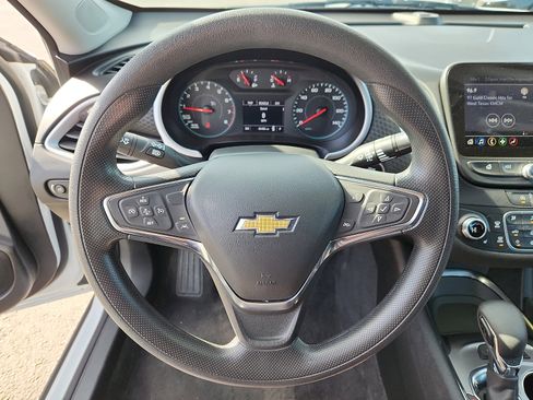 Used 2024 Chevrolet Malibu LT image 16