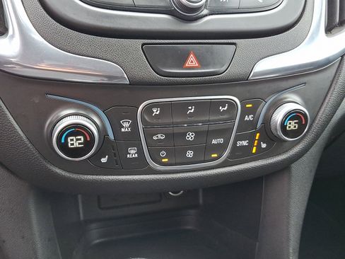 Used 2020 Chevrolet Equinox LT AWD/4WD image 15