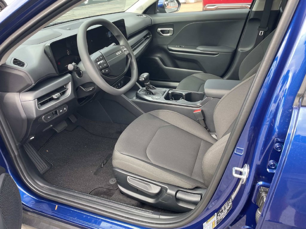 New 2026 Kia K4 FWD image 8