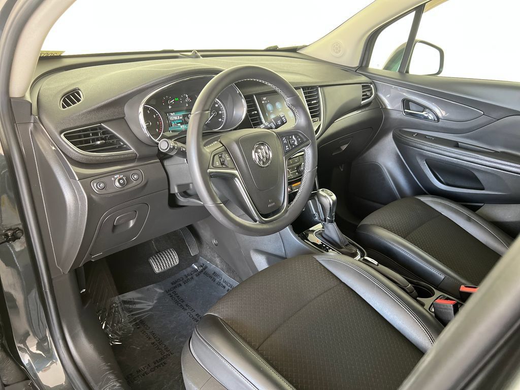 Used 2018 Buick Encore Sport Touring w/ Safety Package FWD image 19