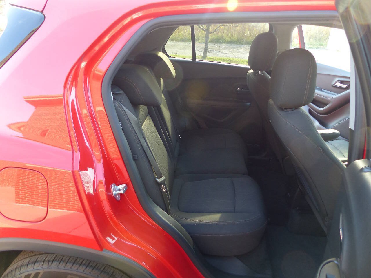 Used 2020 Chevrolet Trax LT FWD image 39