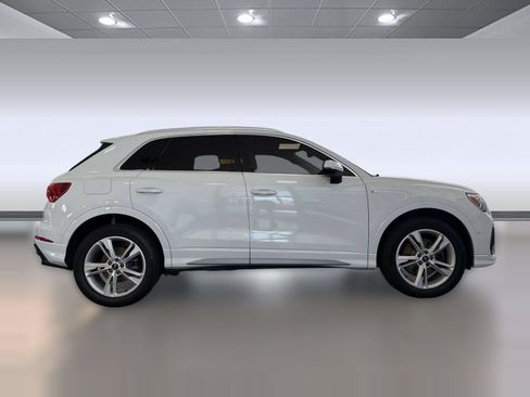 Used 2021 Audi Q3 2.0T Premium Plus w/ Premium Plus Package AWD/4WD image 8