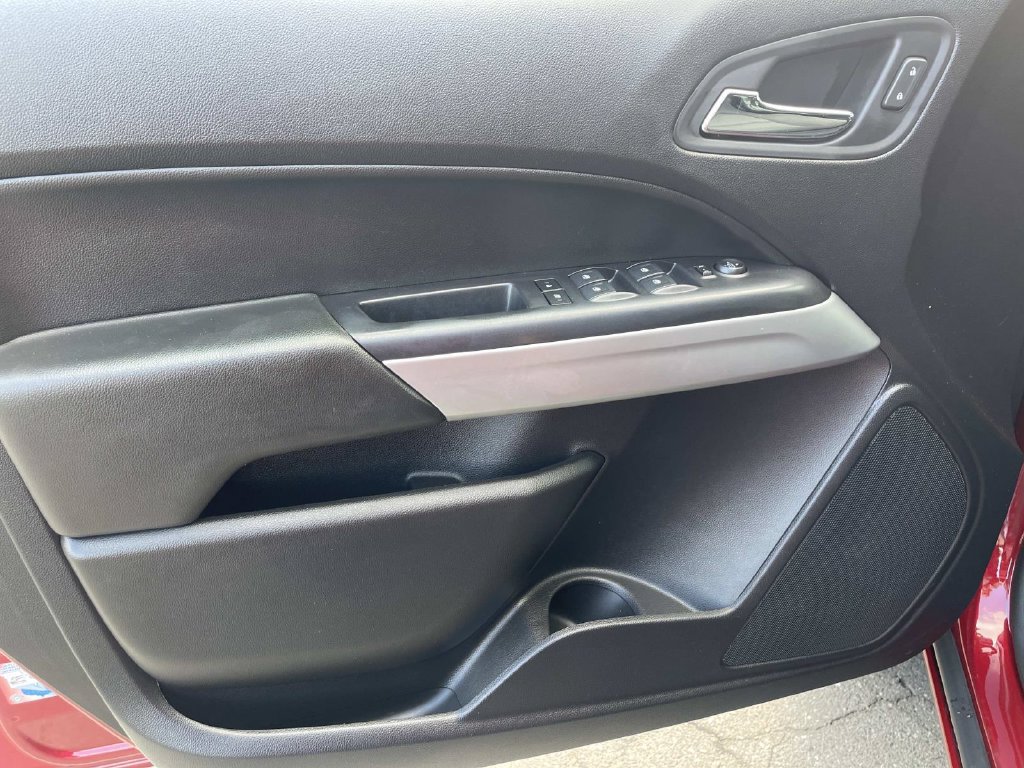 Used 2018 Chevrolet Colorado LT RWD image 17