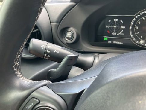 Used 2023 Toyota GR86 RWD image 18