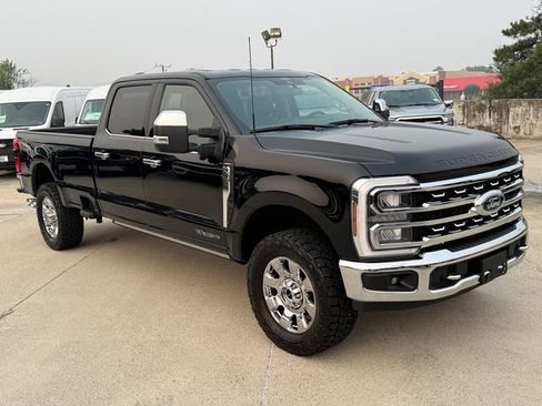 Used 2024 Ford F350 Lariat w/ Chrome Package AWD/4WD image 6