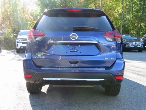 Used 2019 Nissan Rogue SL w/ Premium Package image 6