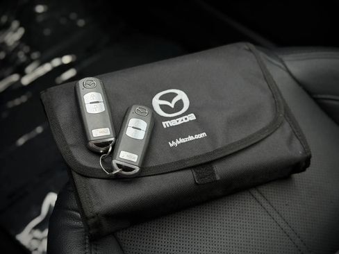 Used 2017 MAZDA MAZDA3 Grand Touring w/ Premium Equipment Package FWD image 25